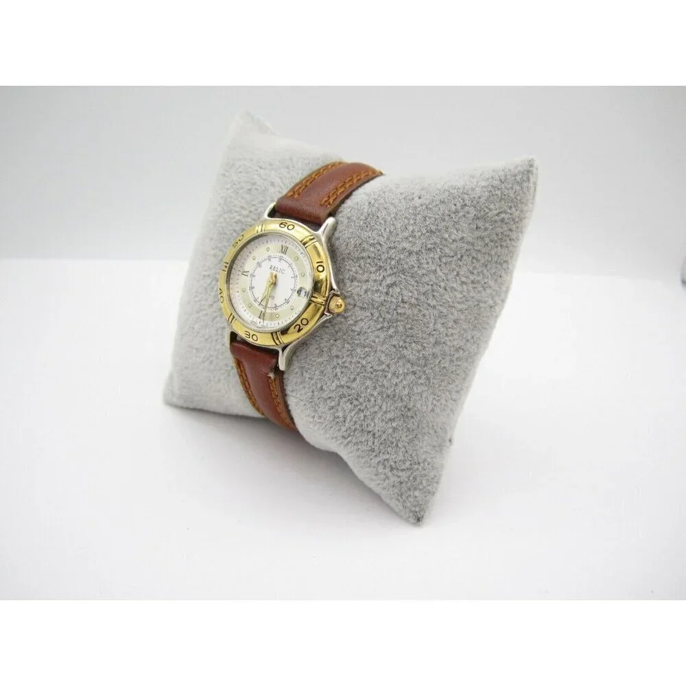 Women Relic Quartz WR Analog Dial Round Watch (H39) 